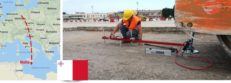placa de carga estática HMP PDG en acción en Malta, La Valeta ASTM D1195/1196, BS1377-9, DIN 18134